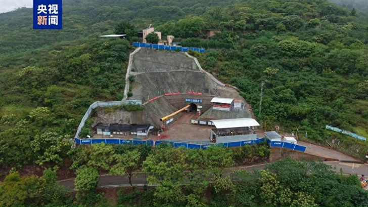 1760317263639757.jpg 重庆藻渡水库工程全线首条输水隧洞贯通施工现场.jpg