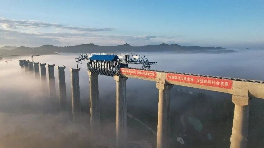 1763958678557997.jpg 四川亭子口灌区一期工程桐子坝渡槽。.jpg